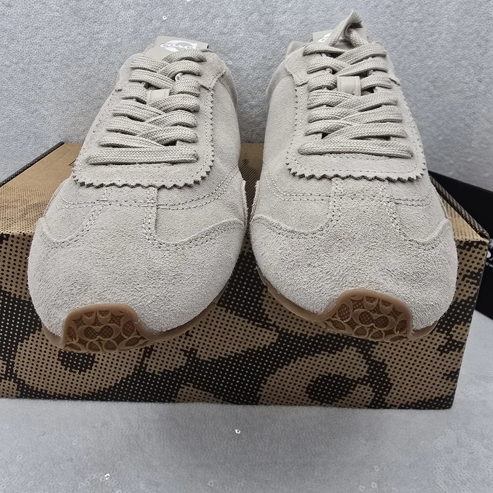 Coach Flat Suede & Leather Sneaker Sleek Silhouette Lightweight Women's 9.5 - Picture 8 of 13